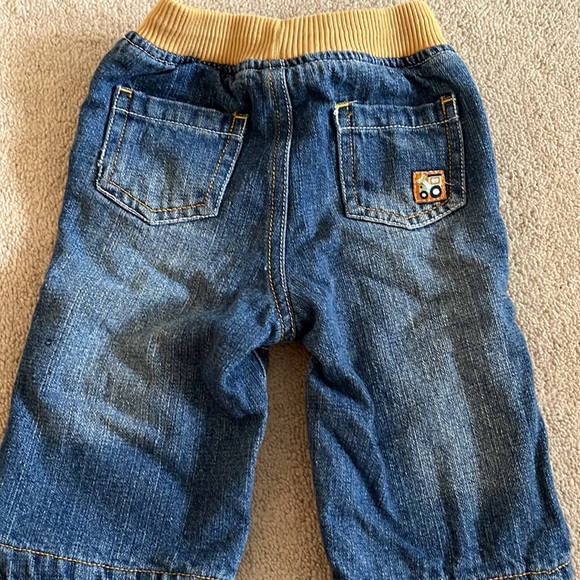 Baby boy stylish set, 3 pieces. Denim pants, long sleeve onesies, sweater - Picture 5 of 9